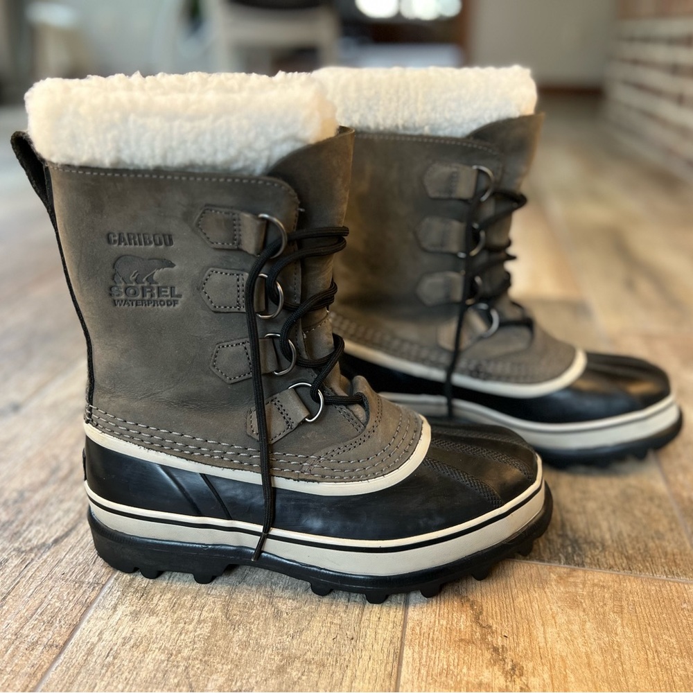 Sorel Caribou Women’s Snow Boots Size 8